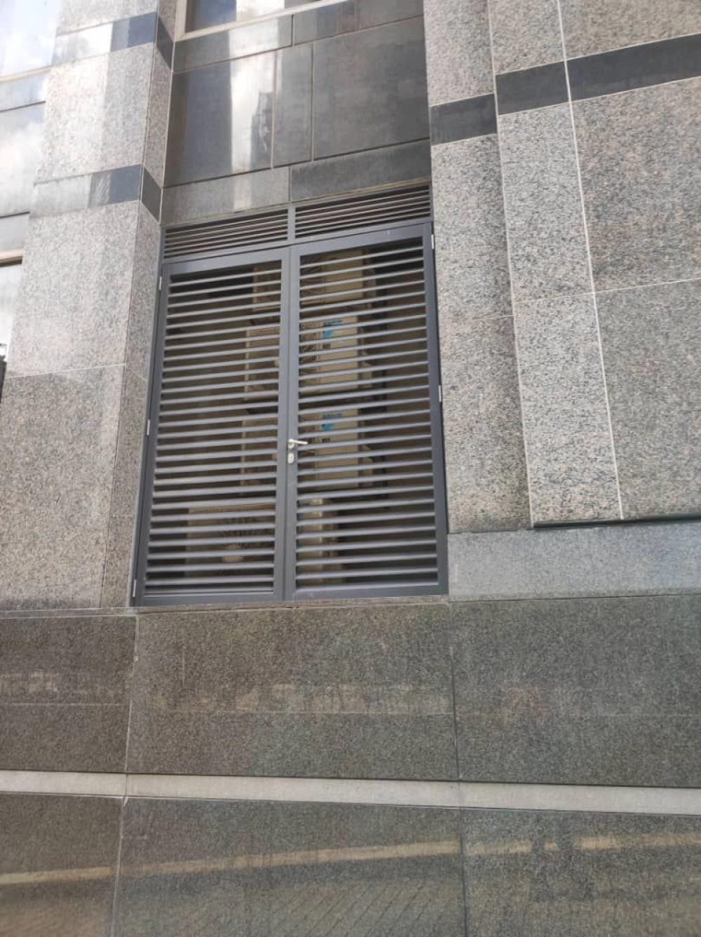 Aluminum Louvers Door