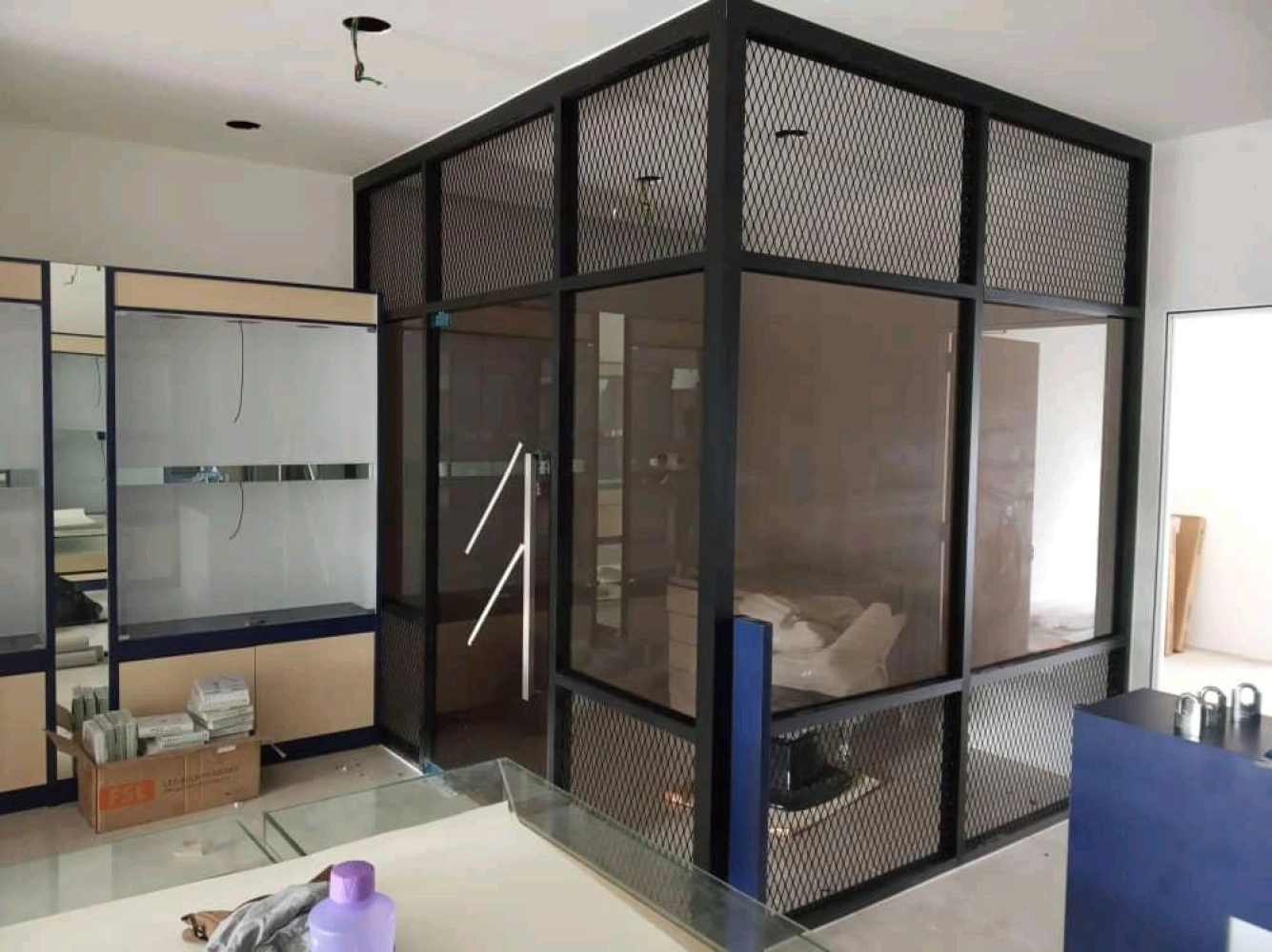 Aluminium Partition