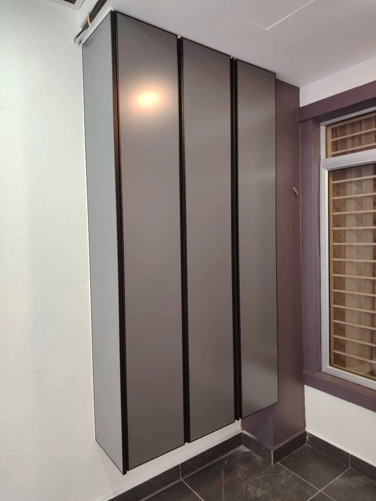 Aluminum Shoes Cabinet
