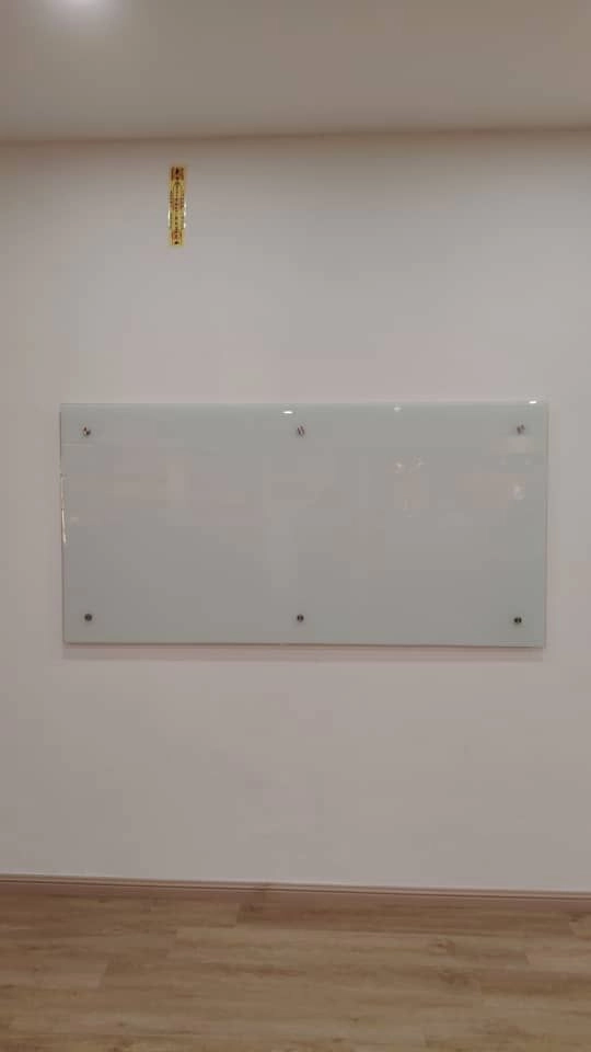 8mm Spray Glass With Tempered