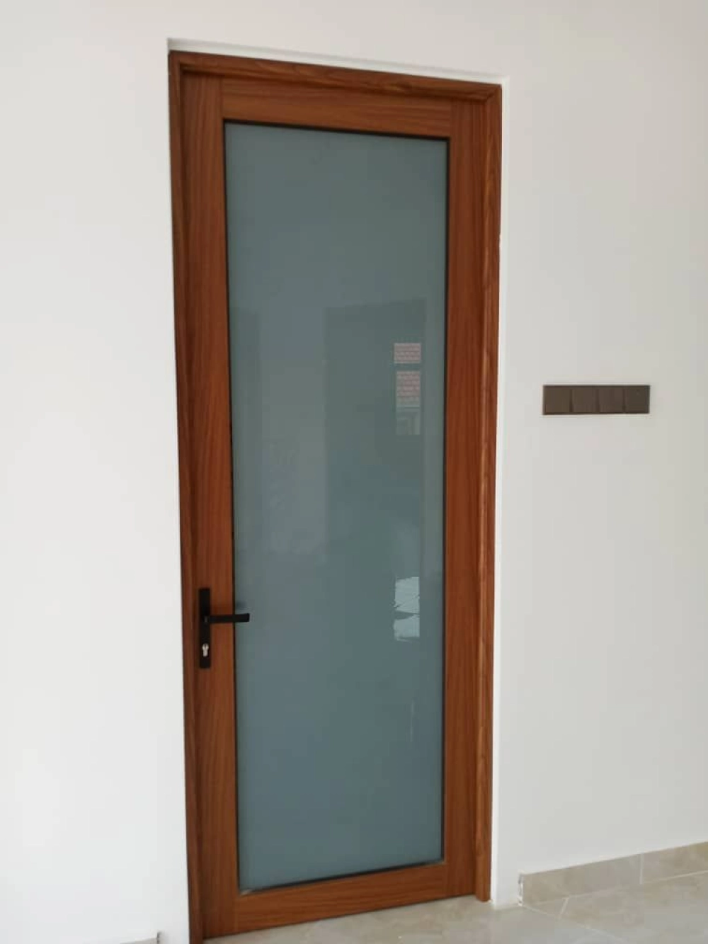 Aluminium Swing Door