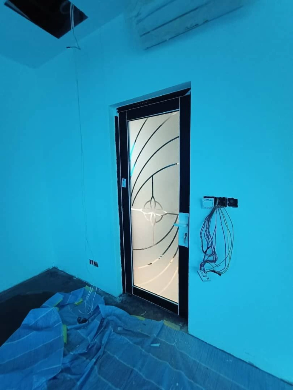 Aluminium Swing Door