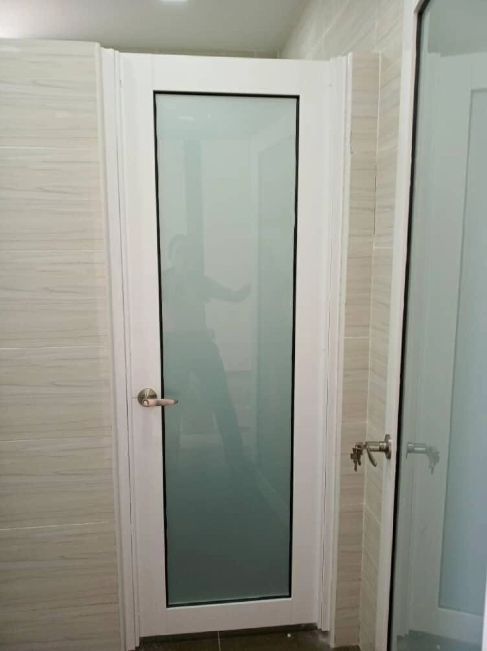 Aluminium Swing Door